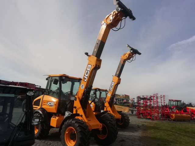 Teleskopradlader JCB TM 220 Agri