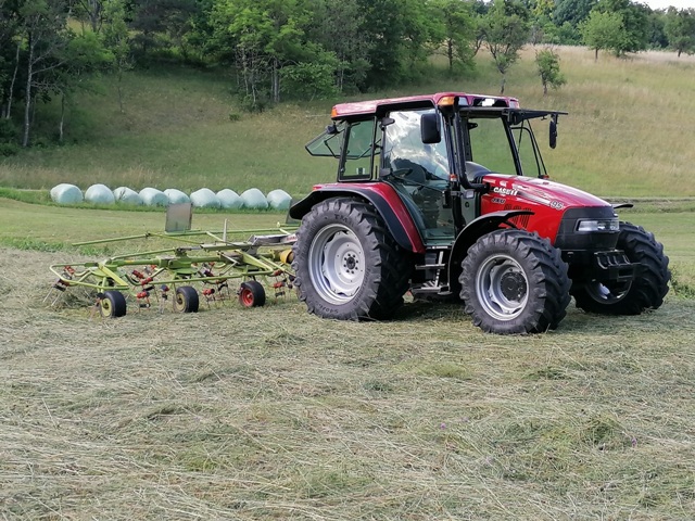 Schlepper Case IH JXU 95