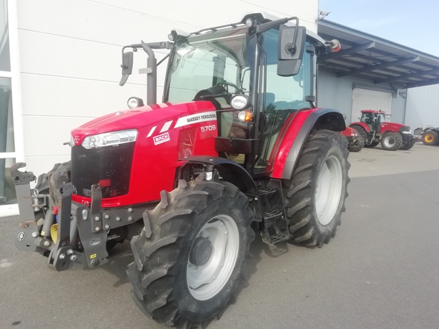 Schlepper Massey Ferguson 5709