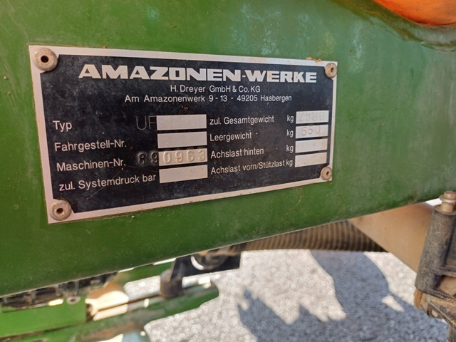 Anbaufeldspritze mit Fronttank Amazone UF1200 + FT803