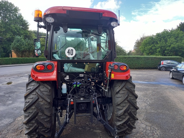 Schlepper CASE IH Farmall 75A