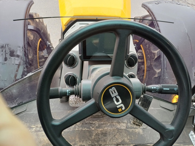 Schlepper JCB Fastrac 4220 iCON, Stufe V