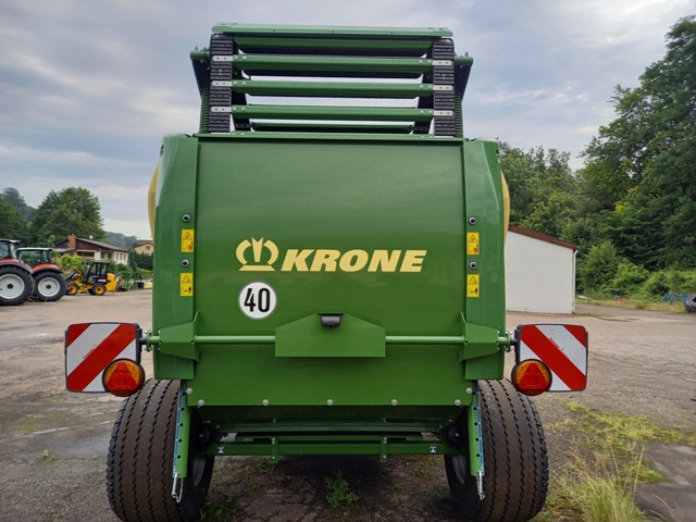 Rundballenpresse Krone Comprima F 155 XC