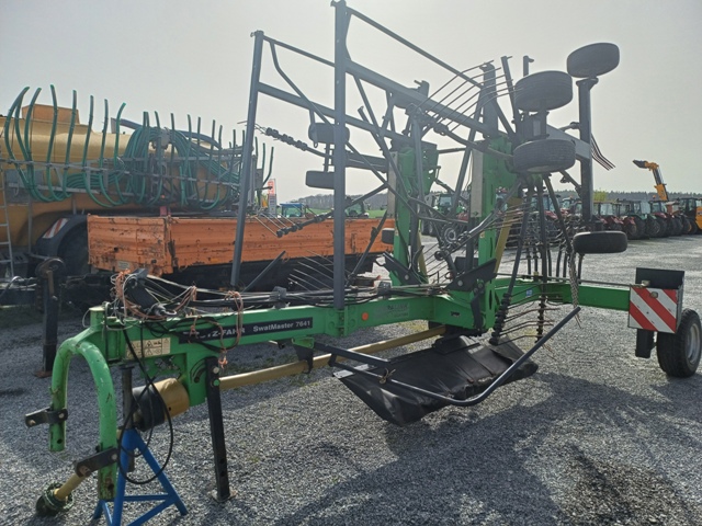 Zweikreiselschwader Deutz Fahr SwatMaster 7641