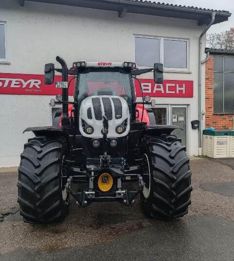 Schlepper STEYR Absolut 6220 CVT