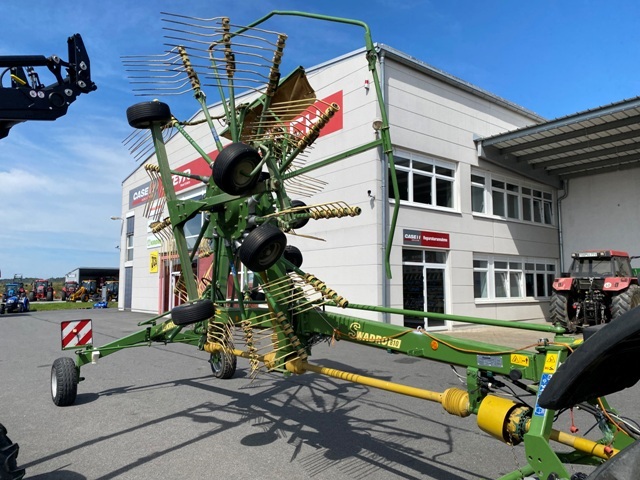 Zweikreiselschwader Krone Swadro 810