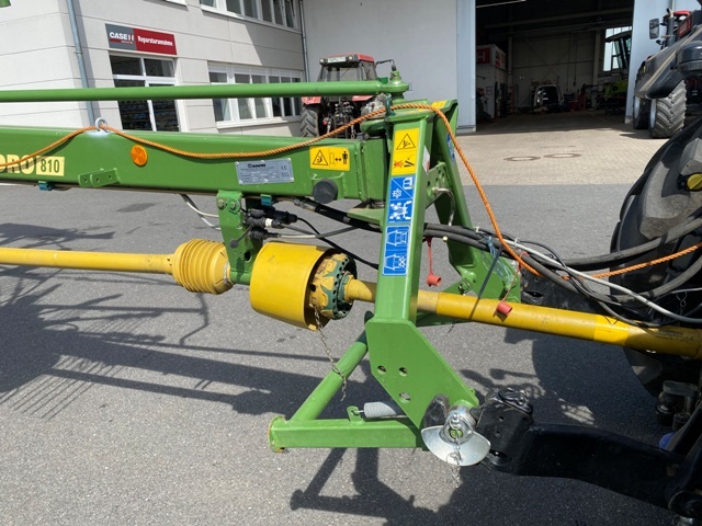 Zweikreiselschwader Krone Swadro 810