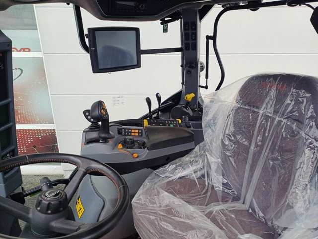 Schlepper Steyr Expert 4130 CVT