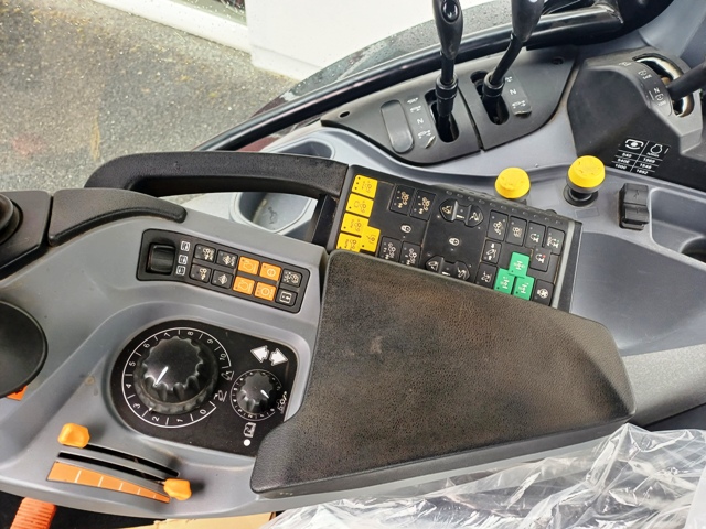 Schlepper Steyr Expert 4130 CVT