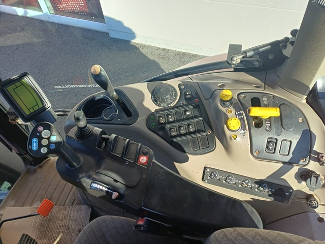 Schlepper Case IH Maxxum 120 MC