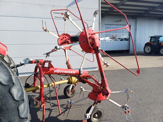 Kreiselwender Pöttinger Hit54N
