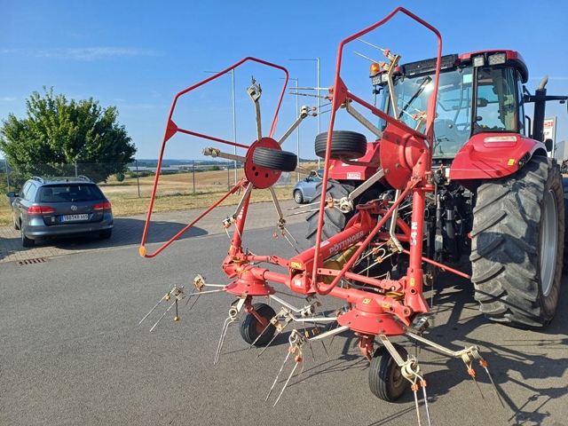 Kreiselwender Pöttinger Hit54N