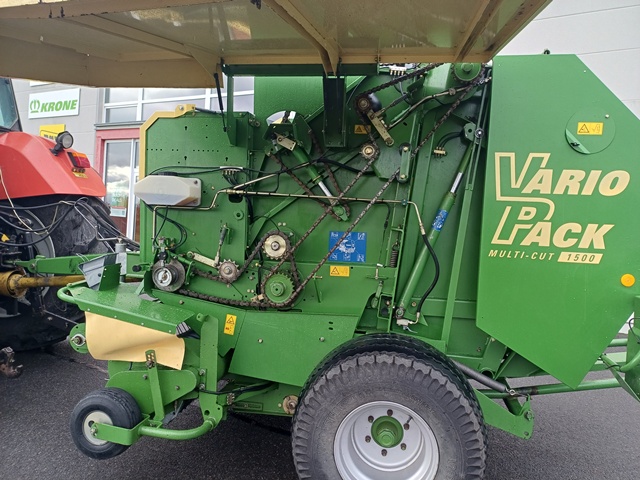 Rundballenpresse Krone VarioPack Multi Cut 1500