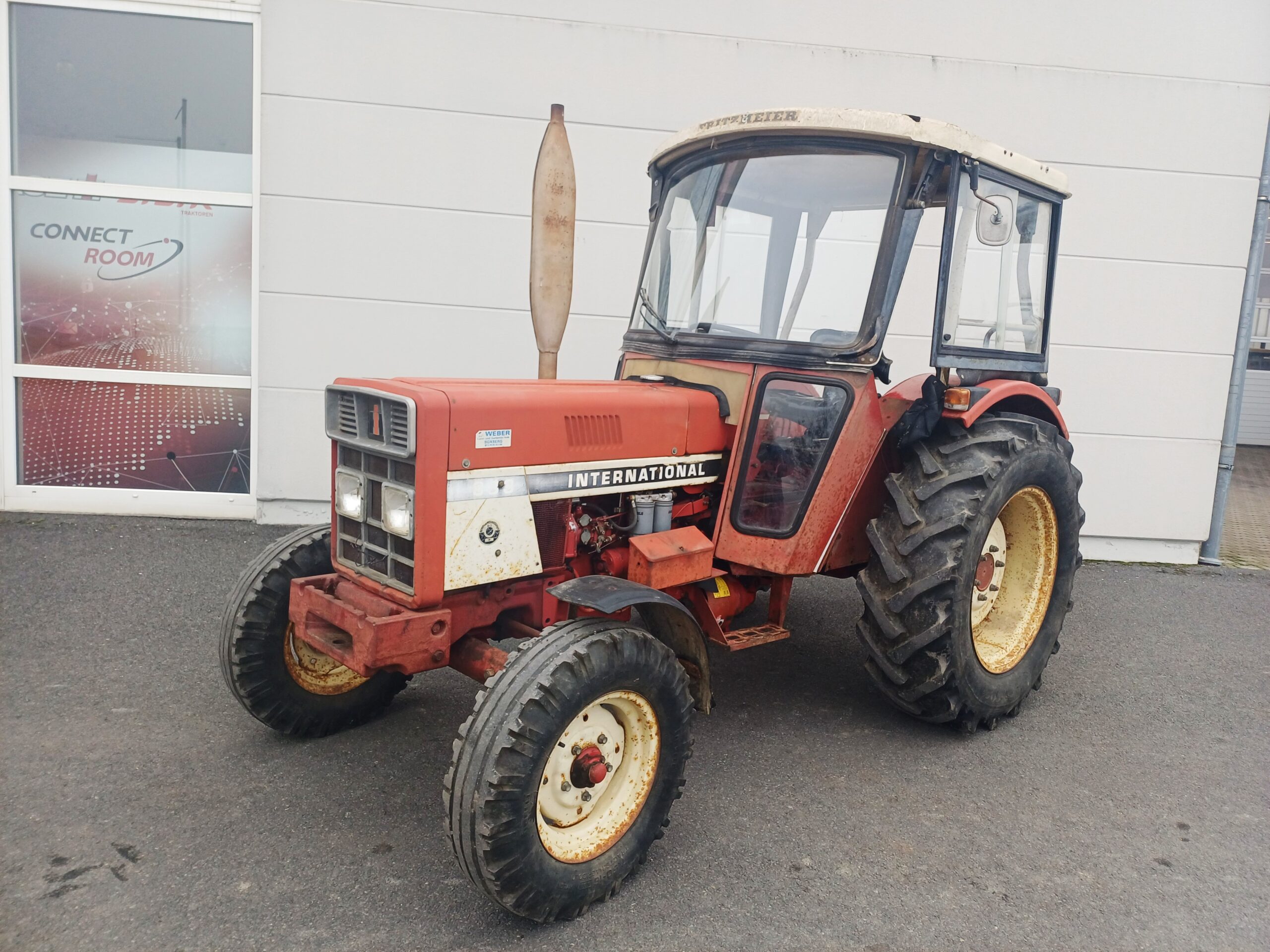 Schlepper Case IH 633