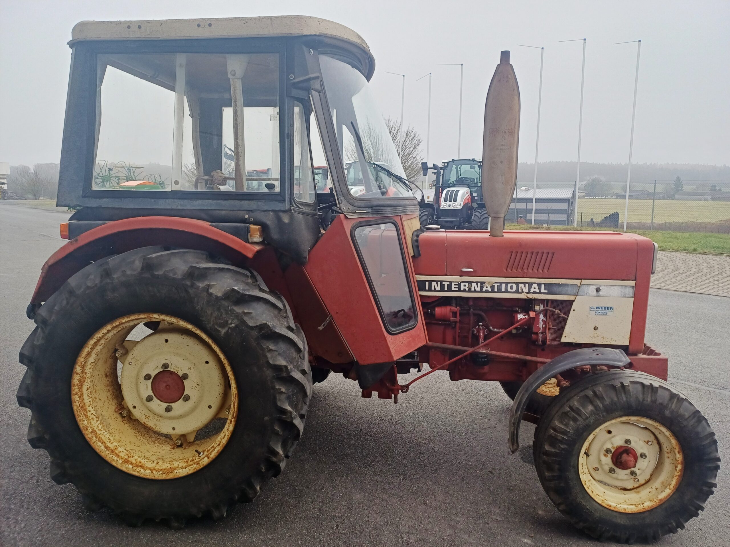 Schlepper Case IH 633