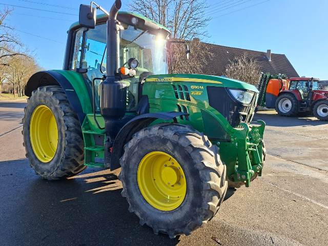 Schlepper John Deere 6130M