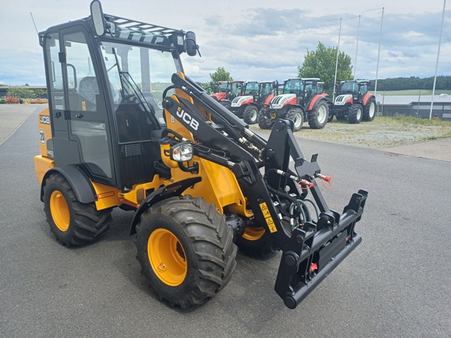 Kompaktlader JCB 403 Agri Plus