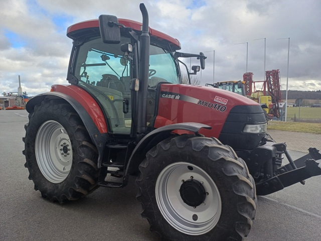 Schlepper Case IH MXU110