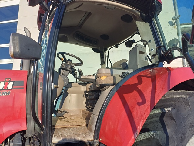 Schlepper Case IH Maxxum 120 MC