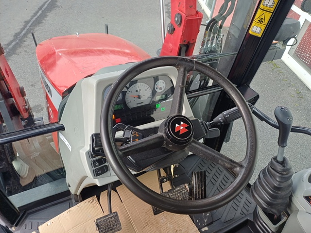 Schlepper Massey Ferguson 5410