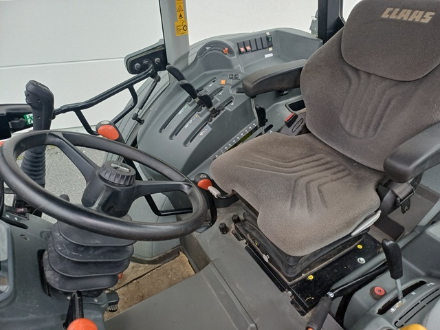 Schlepper Claas Elios 210