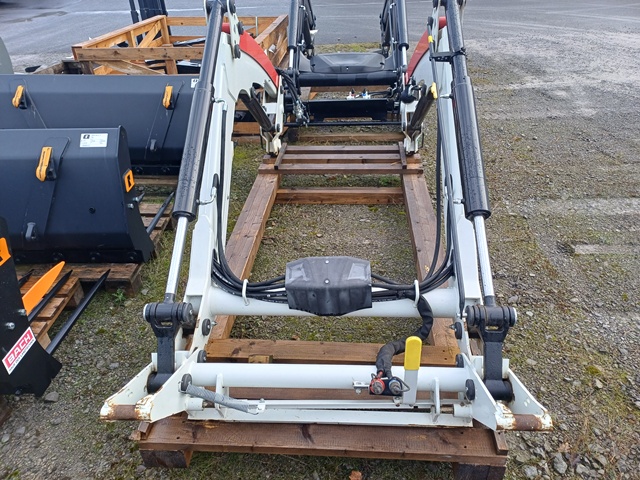 Frontladerschwinge Alö X4S PP Steyr weiss