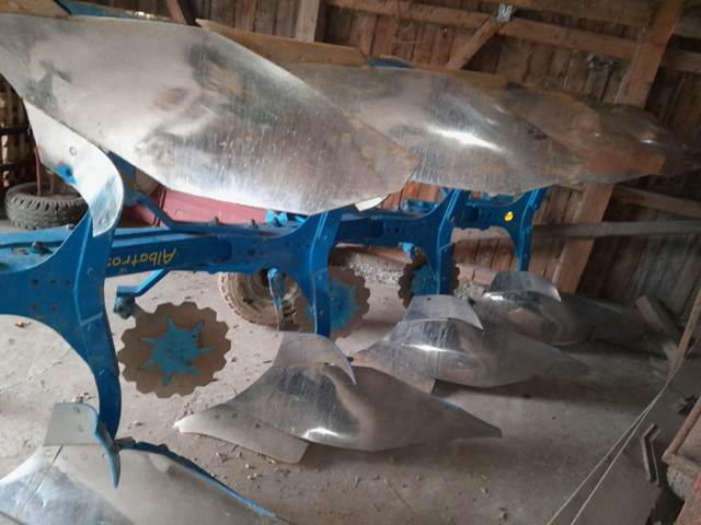 Volldrehpflug Rabe Albatros 4 Schar
