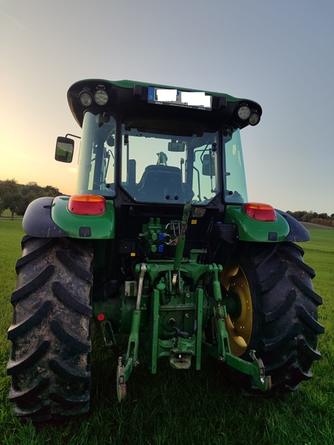 Schlepper John Deere 5070 M