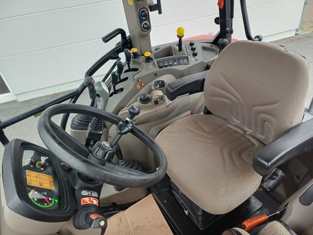 Schlepper CASE IH Farmall 95 U Komfort