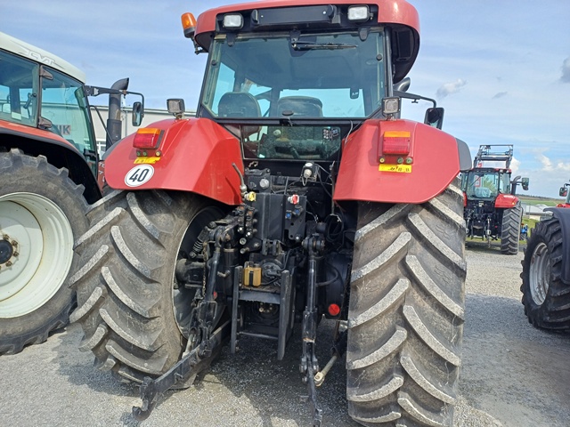 Schlepper Case IH CVX 195