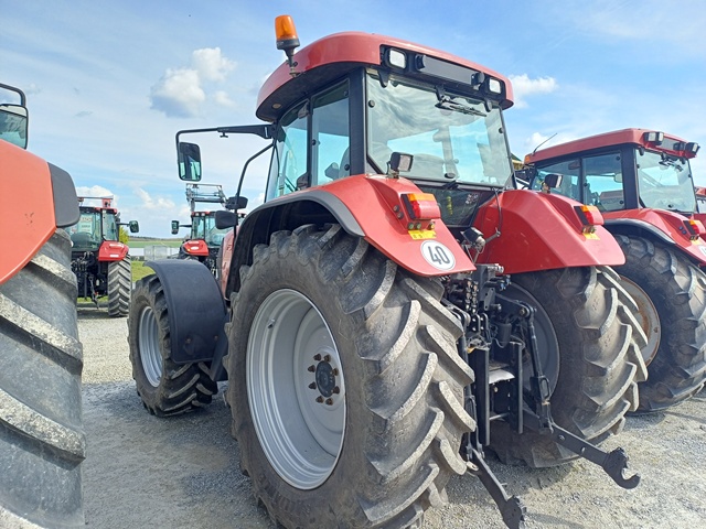 Schlepper Case IH CVX 195