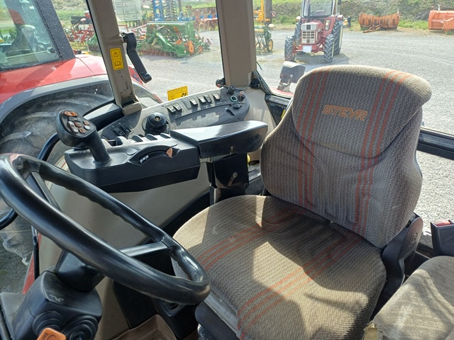 Schlepper Case IH CVX 195