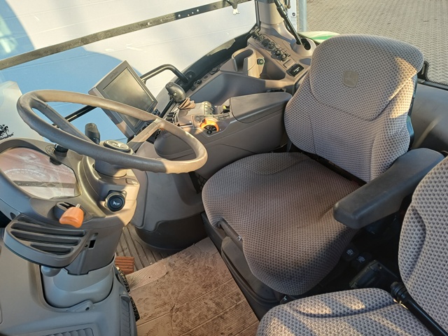 Schlepper John Deere R6175