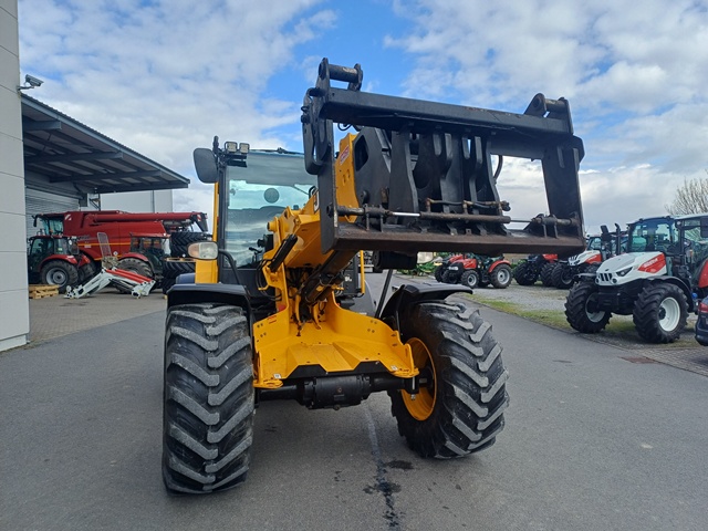 Teleskopradlader JCB TM320 Agri