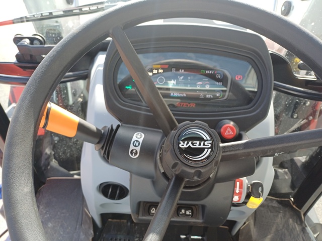 Schlepper STEYR Plus 4100