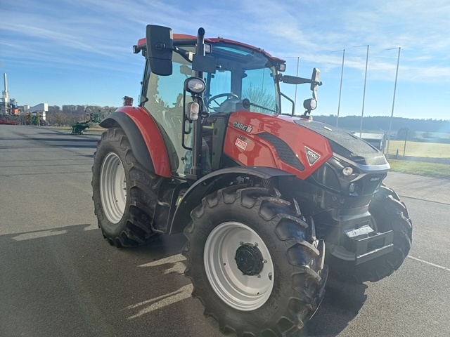 Schlepper CASE IH Farmall 100 C HiLo
