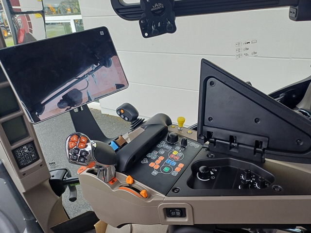 Schlepper CaseIH Vestrum 130CVX