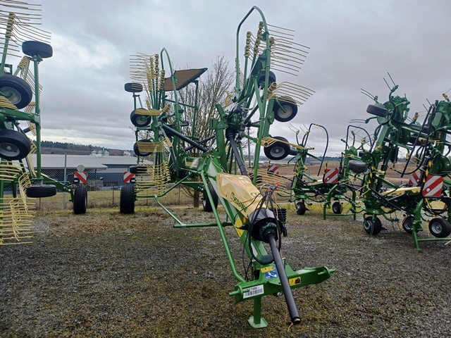 Kreiselschwader Krone Swadro TS680