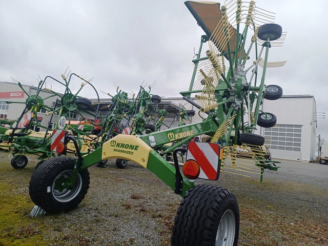 Kreiselschwader Krone Swadro TS680