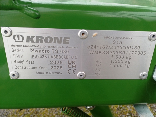 Kreiselschwader Krone Swadro TS680