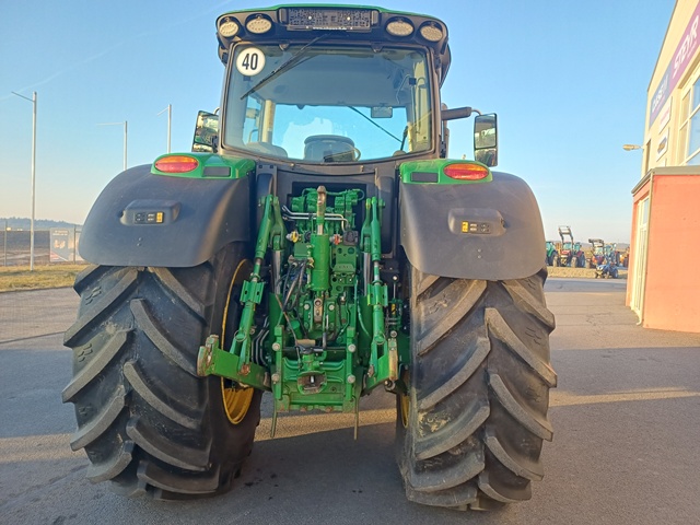 Schlepper John Deere R6175