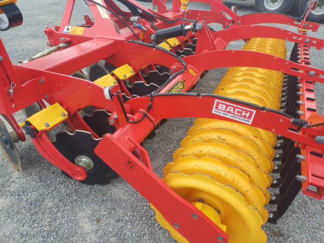 Kurzscheibenegge Väderstad Carrier CR 300
