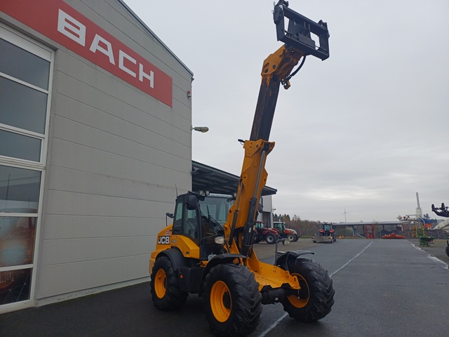 Teleskopradlader JCB TM 320 Agri