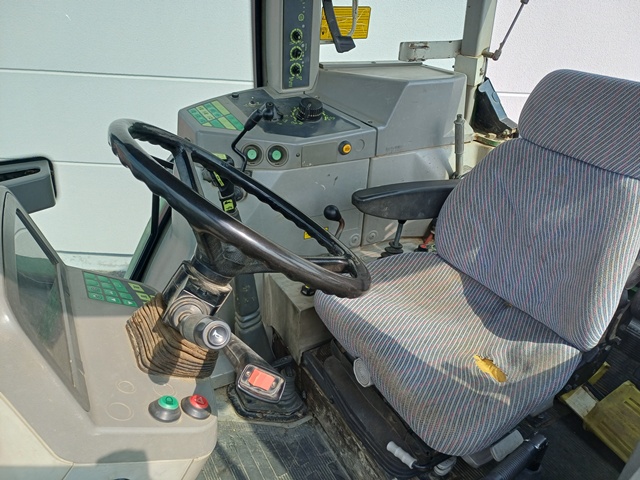Schlepper Fendt Favorit 512C