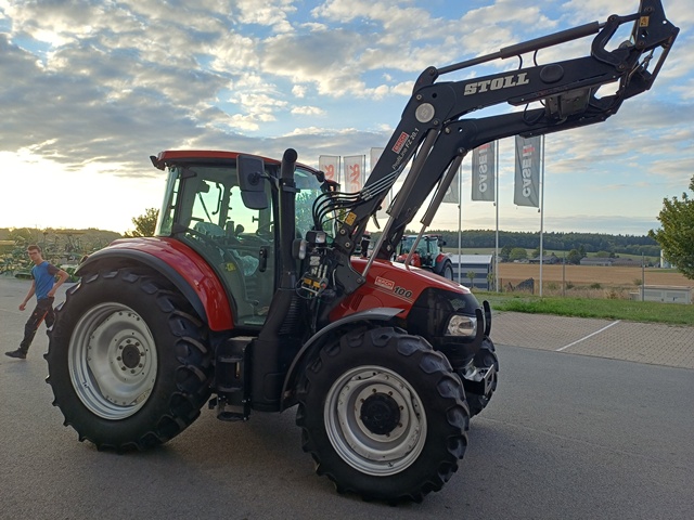 Schlepper CASE IH Luxxum 100