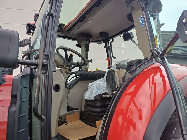 Schlepper CASE IH Luxxum 100