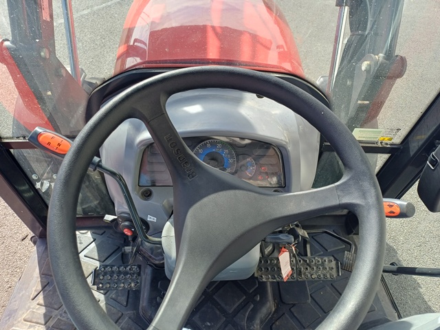 Schlepper Branson 6225C