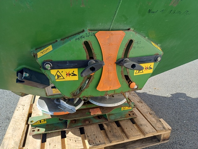Anbaudüngerstreuer Amazone ZAX 902 Perfekt