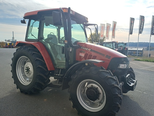 Schlepper Case IH JXU 95